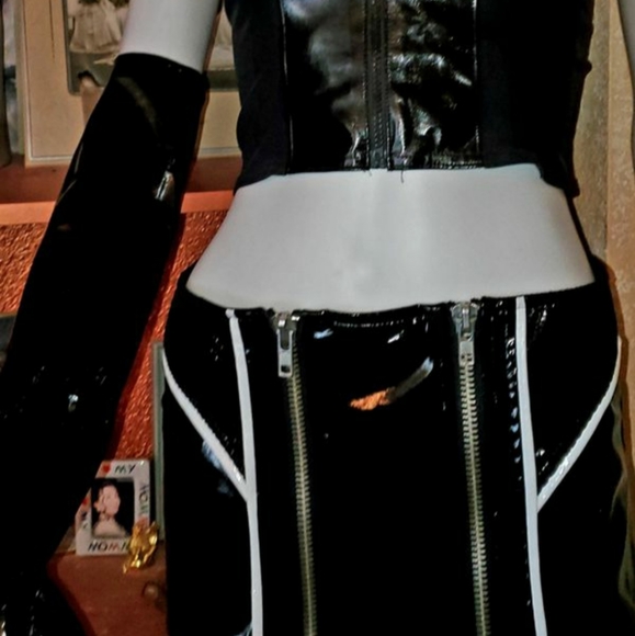 VNTG- LIP SERVICE Black Patent Leather Mini Skirt